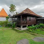 Pemulan House
