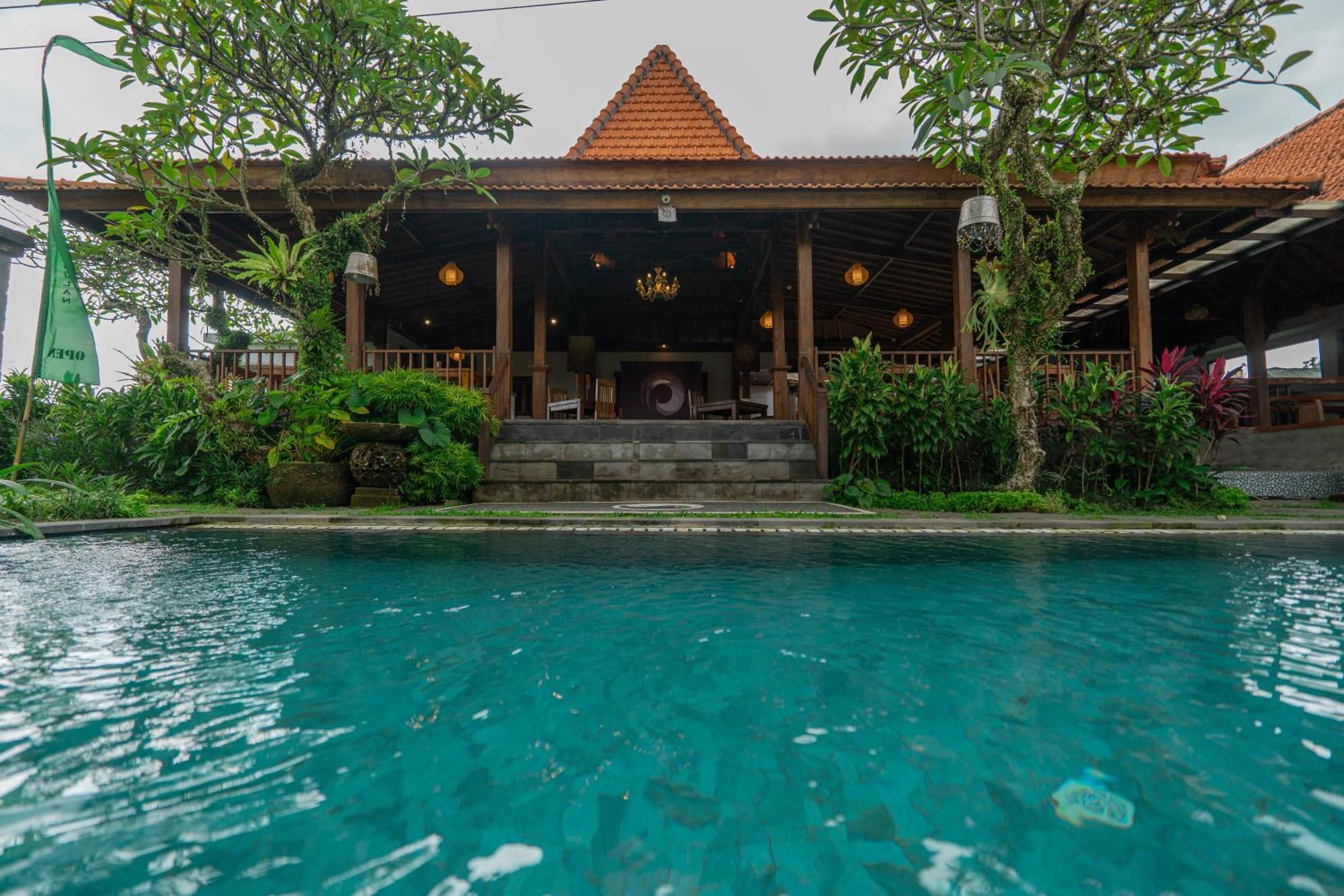 Pemulan House *