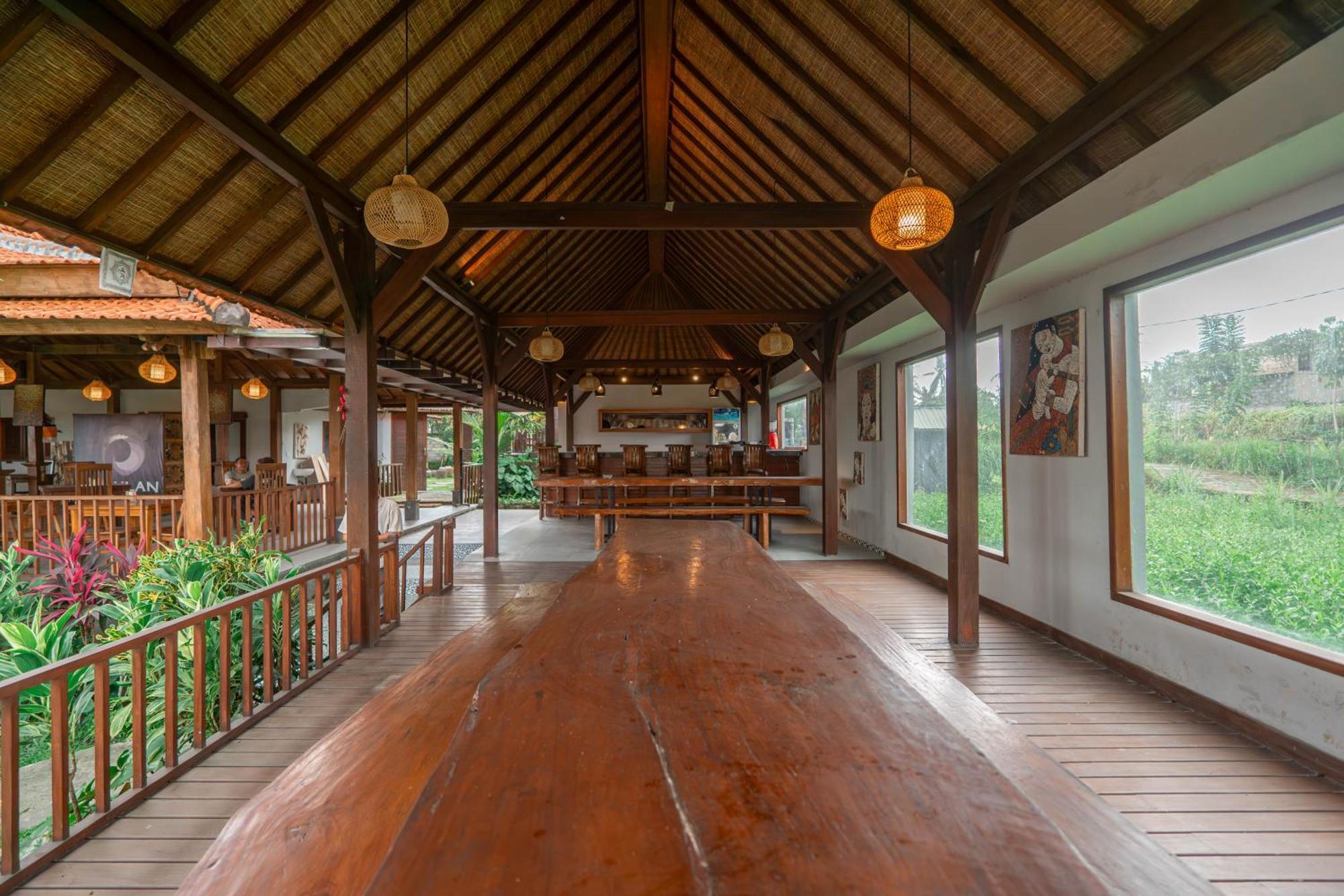 Pemulan House