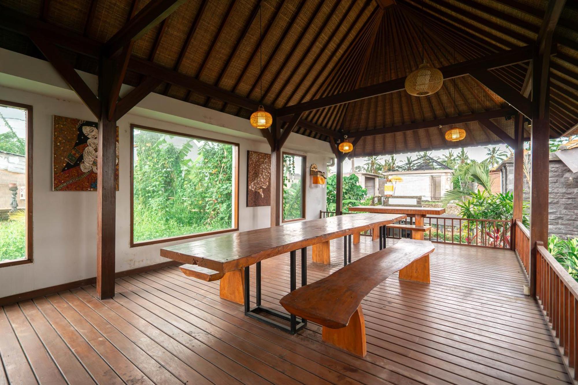 Pemulan House *